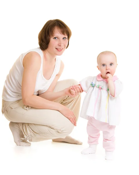白い背景で赤ちゃんと母 — ストック写真