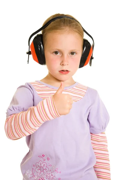 Κοριτσάκι που ακούει μουσική σε λευκό φόντο — Φωτογραφία Αρχείου