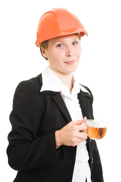Imprenditrice in casco su sfondo bianco . — Foto Stock