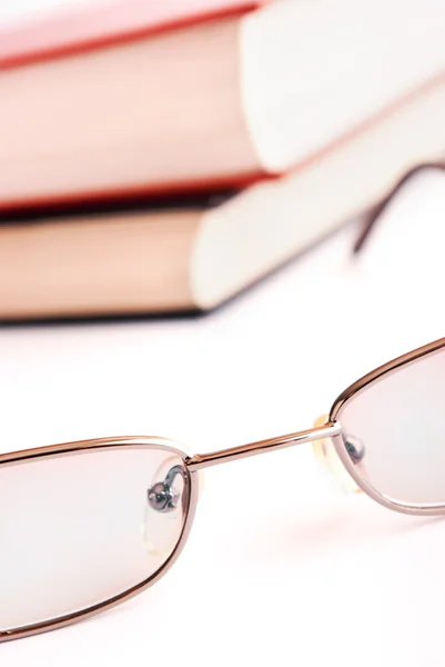 Szemüveg és könyv — Stock Fotó