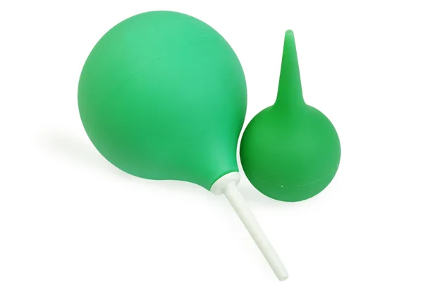 Zelená hruška pro syringing na bílém pozadí — Stock fotografie