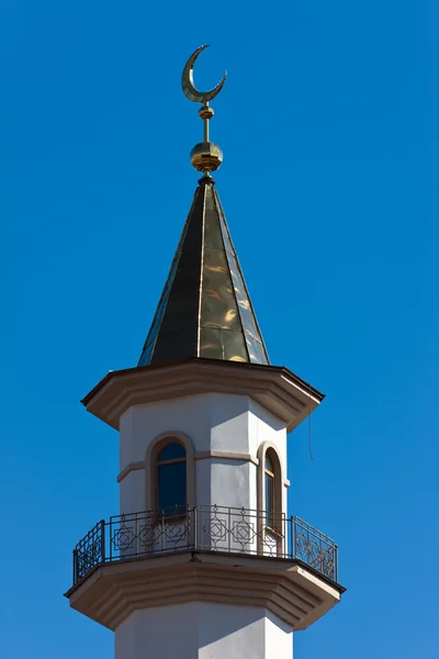 Góry wieża meczetu — Zdjęcie stockowe
