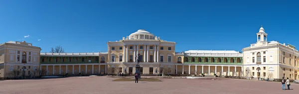 Дворец в городе Павловске — стоковое фото