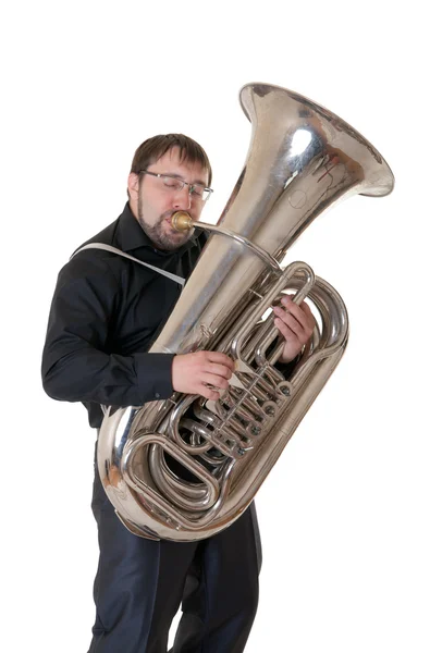 Mannen spelar en tuba — Stockfoto