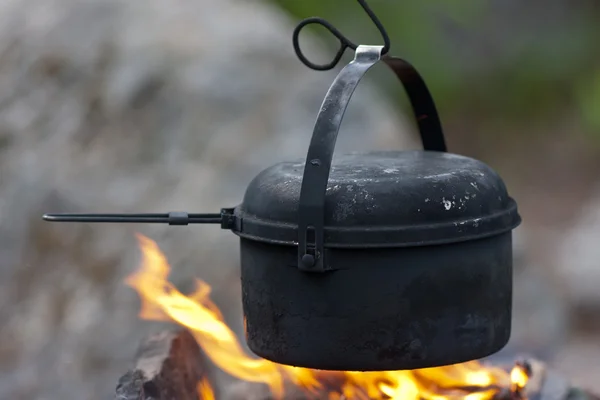Wasserkocher für Touristen verbrannt — Stockfoto