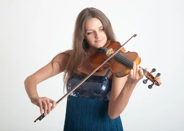 女の子のバイオリンの演奏 — ストック写真
