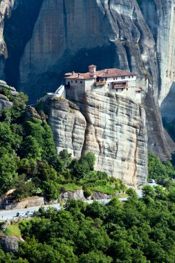 rahibe manastırı roussanou altında roc, meteora, Yunanistan