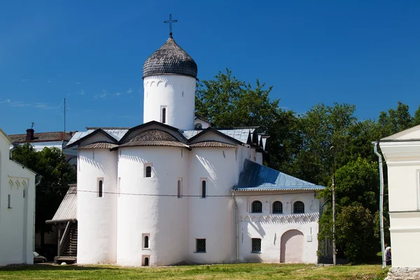 Kyrkan av fruar-mironosits, stora novgorod, Ryssland Stockbild