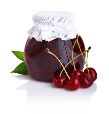 Cherry jam izole üzerinde beyaz arka plan