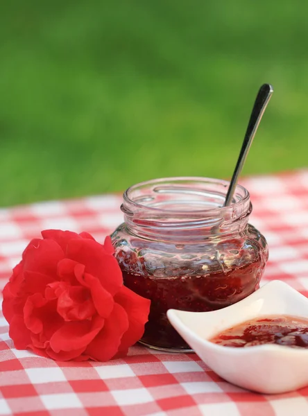 Jar of the rose jam — Stock Photo, Image