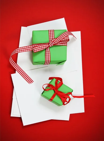Christmas cards with Christmas presents — Stock Photo, Image