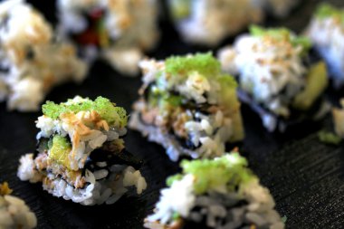 suşi california roll