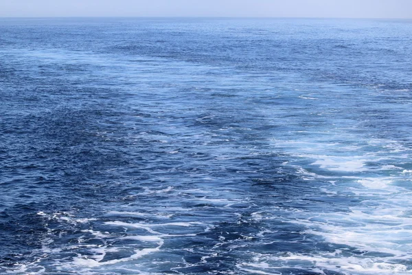 Океанская вода — стоковое фото