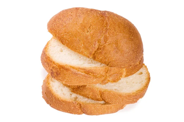 O pão cortado isolado no fundo branco — Fotografia de Stock