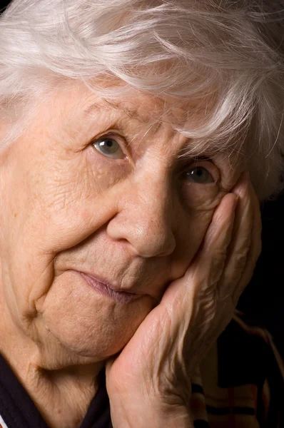 Retrato da velha mulher closeup — Fotografia de Stock