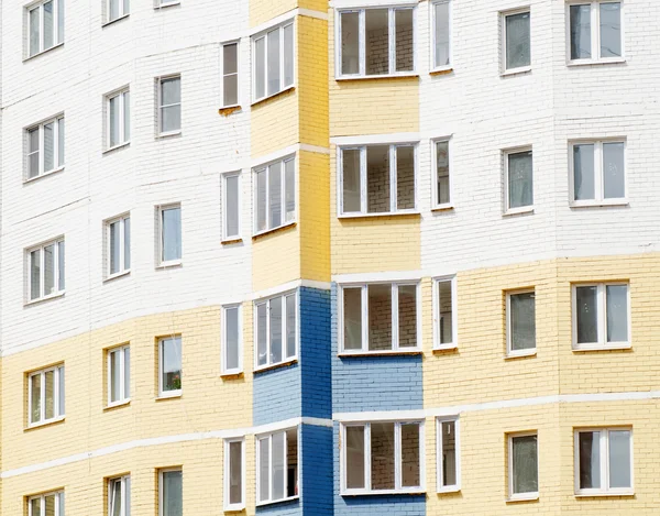 Tall Apartments Building — Stock Photo, Image