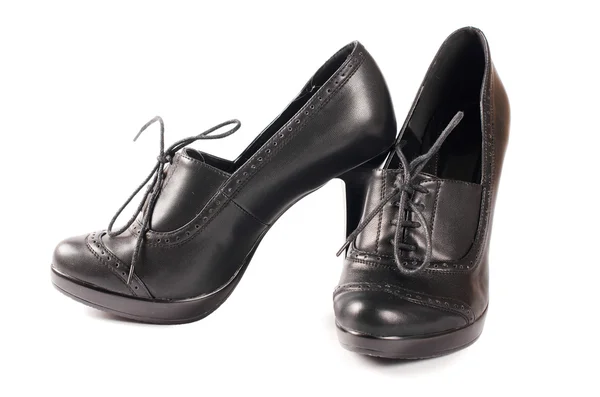 Sorte kvindelige sko isoleret på hvid - Stock-foto
