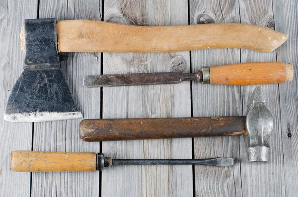Встановити будівельні інструменти на старих дошках — стокове фото