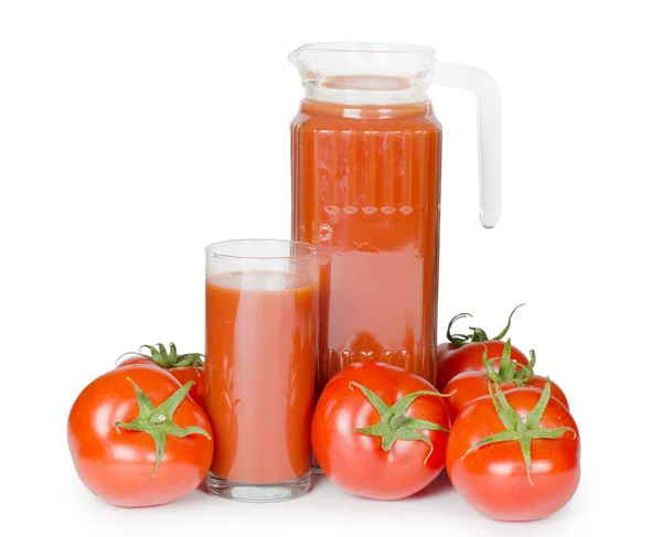 Tomatensaft isoliert auf weißem Hintergrund — Stockfoto