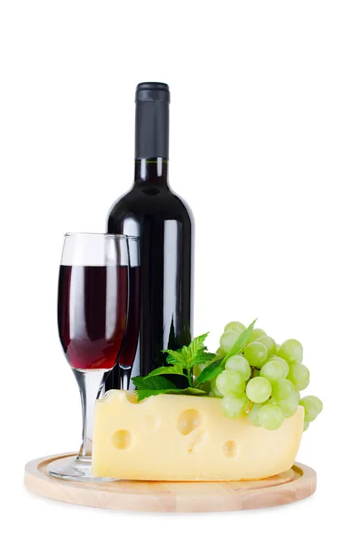 Czerwony kieliszek do wina izolowany na białym — Zdjęcie stockowe