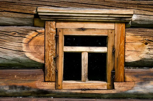 Window in the old wooden house — Stock Photo, Image