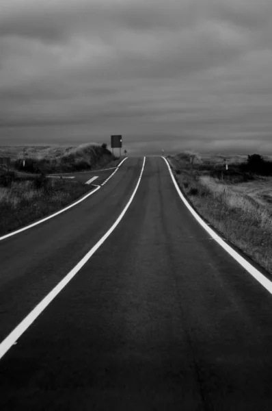 Roads in black and white — Stock Photo, Image