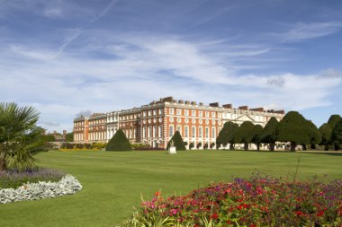 Hampton court Sarayı