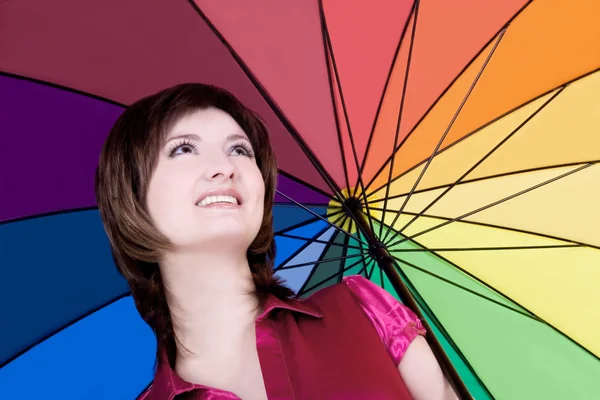 Kaunis nainen värikäs sateenvarjo — kuvapankkivalokuva