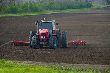 Tractor clipart