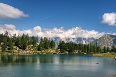 arpy lake, aosta Vadisi, İtalya