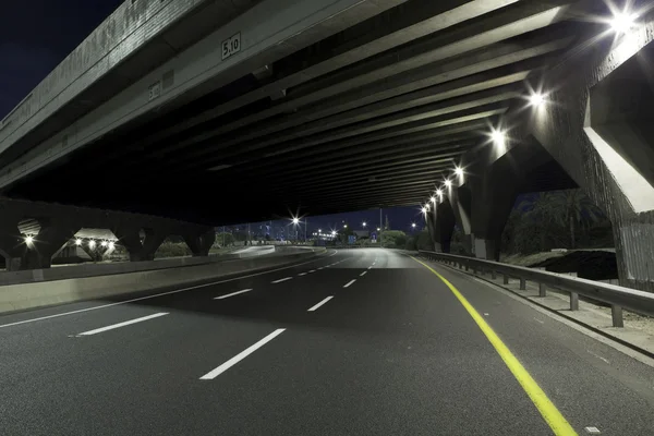 Autostrady w nocy — Zdjęcie stockowe