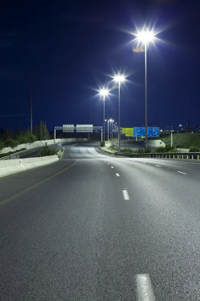 Highway bij nacht — Stockfoto