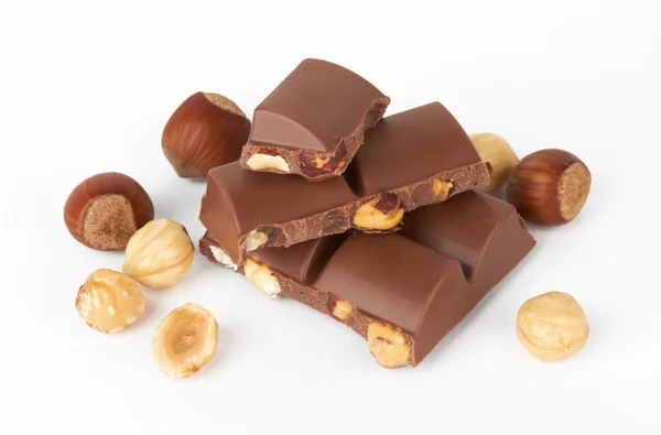 Schokoladenstücke mit Nuss — Stockfoto