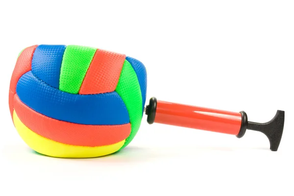 Vzduchové čerpadlo a barevný míč — Stock fotografie