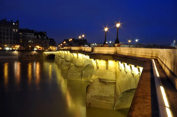 Paris at night time — Stock Photo, Image