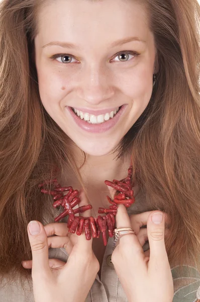 Portret młodej kobiety z koralików — Zdjęcie stockowe