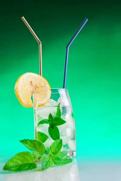 stock image Tall drink with mint and ice