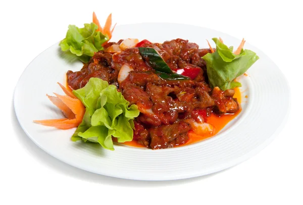 접시에 야채와 볶은 쇠고기 — 스톡 사진