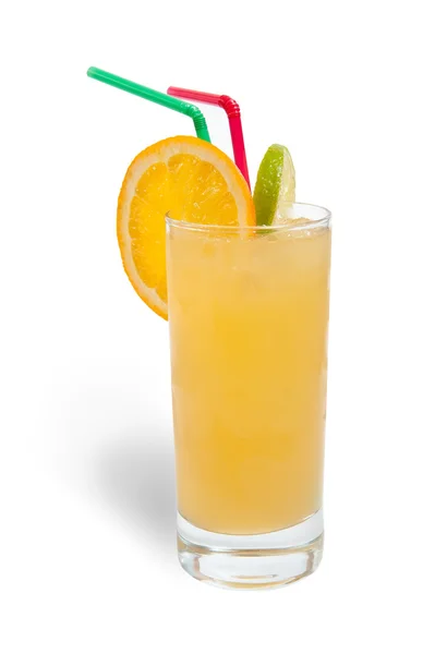 氷と新鮮なオレンジ ジュース — ストック写真