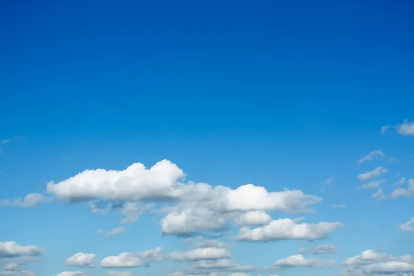 Красивый синий фон неба — стоковое фото