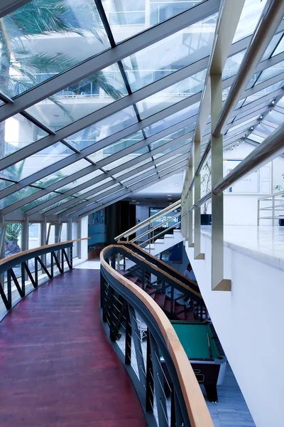 Moderne hal binnen office centrum — Stockfoto