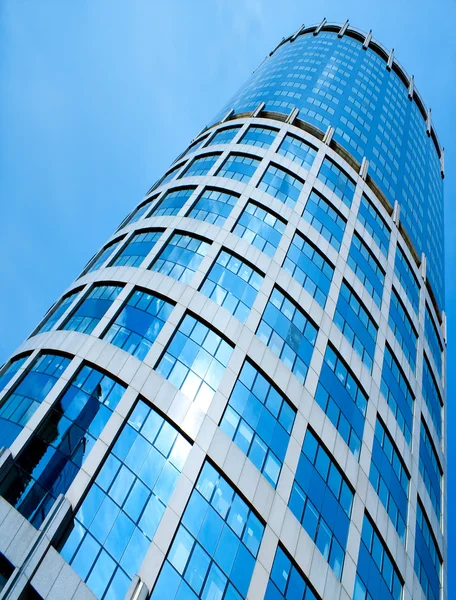 Parede transparente de vidro azul da moderna casa de bulding — Fotografia de Stock