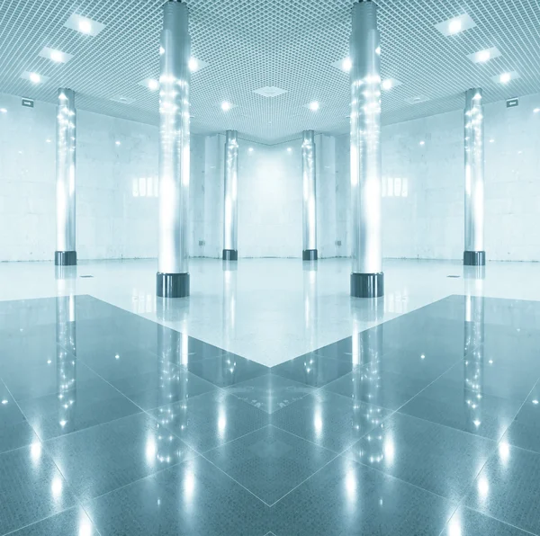 Weiße Geschäftshalle im Bürozentrum — Stockfoto