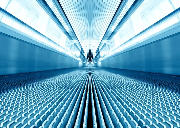 Escalier moderne bleu dans le centre d'affaires — Photo