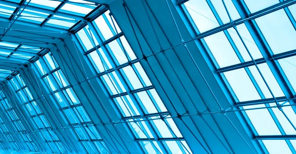 Błękitne szklanym dachem — Zdjęcie stockowe