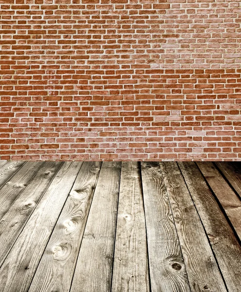 Cihlové zdi a dřevěné podlahy, venkovského vnitrozemí — Stock fotografie