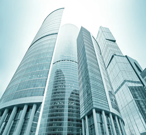 Perspective view to glass high-rise skyscrapers of Moscow city b — Stock Photo, Image