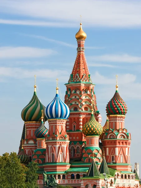 Domes of the famous Head of St. Basil's Cathedral on Red square, — Stock Photo, Image