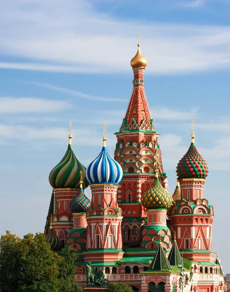 Kuppeln des berühmten Kopfes der Basilius-Kathedrale auf dem Roten Platz, — Stockfoto