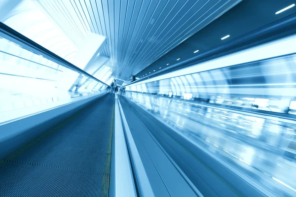 Perspective view up while moving escalator — Stock Photo, Image